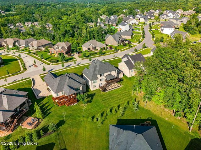 17400 Shakes Creek Dr, Fisherville, KY 40023