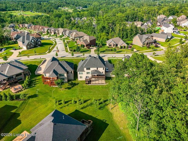 17400 Shakes Creek Dr, Fisherville, KY 40023
