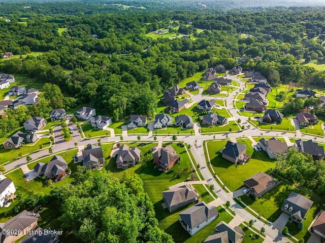 17400 Shakes Creek Dr, Fisherville, KY 40023