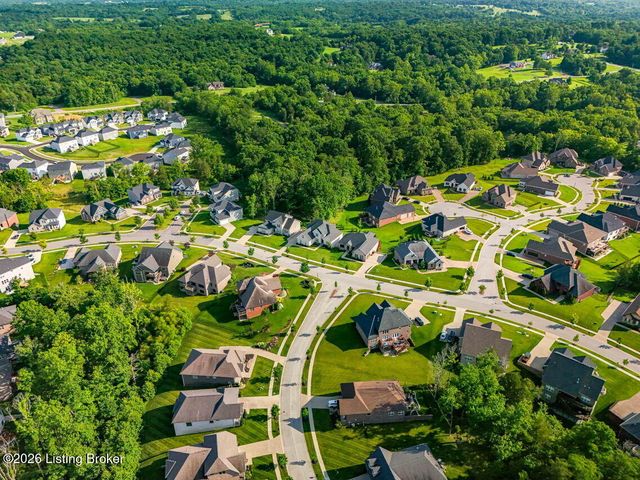 17400 Shakes Creek Dr, Fisherville, KY 40023
