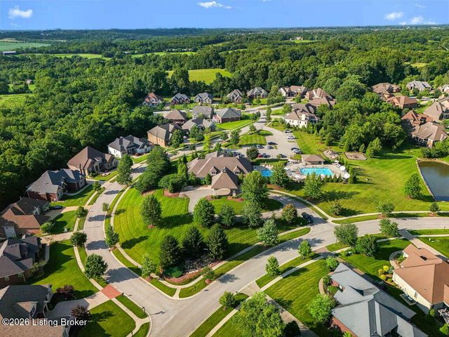 17400 Shakes Creek Dr, Fisherville, KY 40023