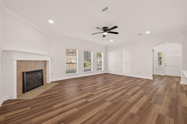 2834 Martina Drive, Friendswood, TX 77546