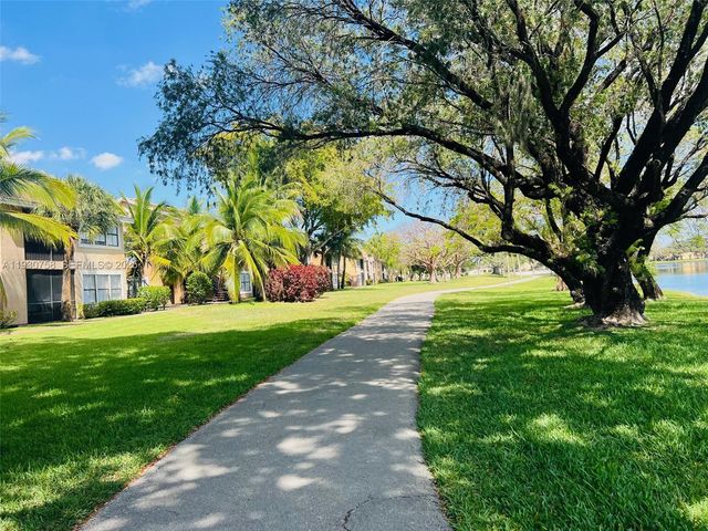 10670 SW 156th Pl 304, Miami, FL 33196