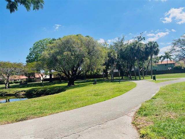 10670 SW 156th Pl 304, Miami, FL 33196