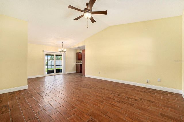 5706 CARROLLWOOD MEADOWS DRIVE, Tampa, FL 33625