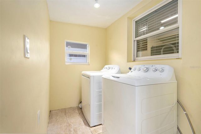 5706 CARROLLWOOD MEADOWS DRIVE, Tampa, FL 33625