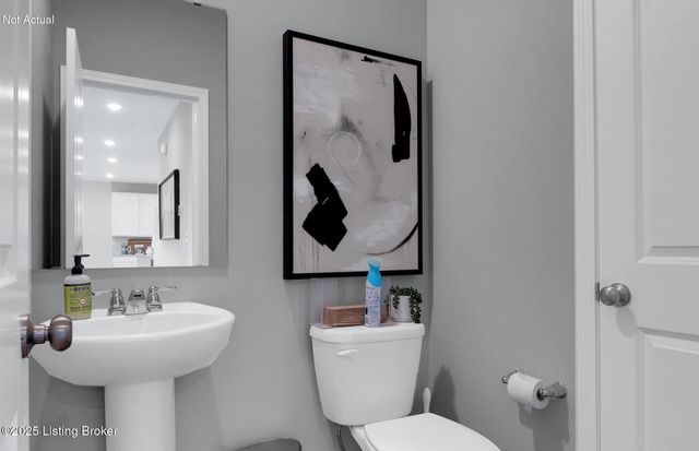 6810 Oak Rock Dr, Louisville, KY 40291