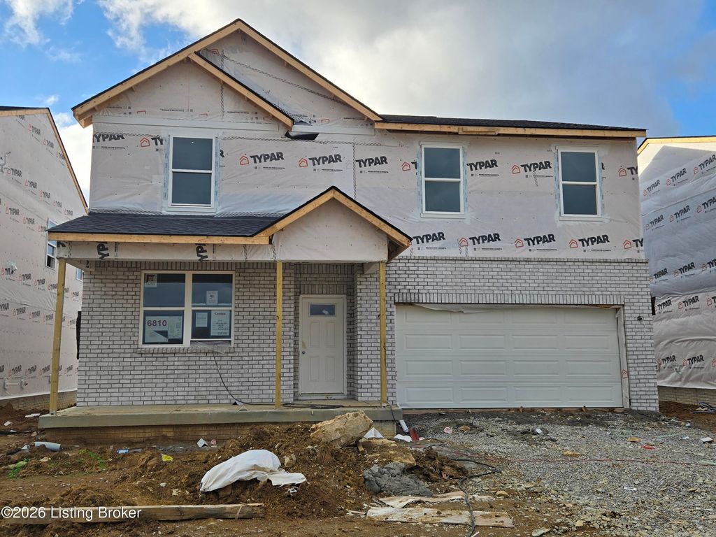 6810 Oak Rock Dr, Louisville, KY 40291