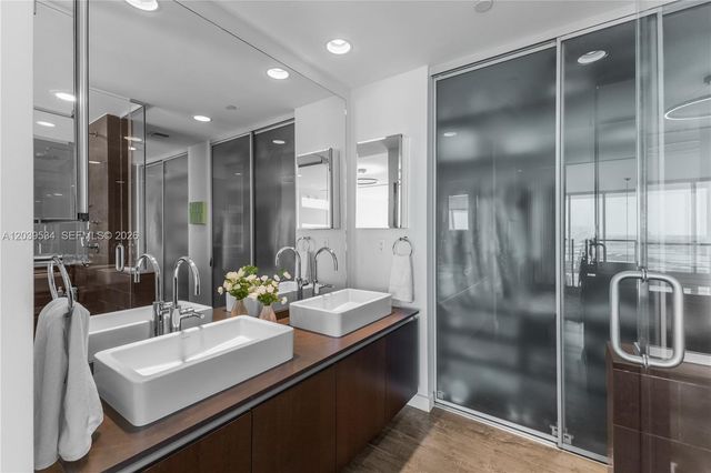 1040 Biscayne Boulevard 3101, Miami, FL 33132