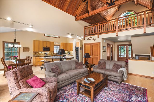 6376 Dow Lane, Anacortes, WA 98221
