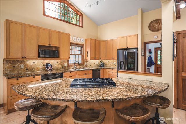 6376 Dow Lane, Anacortes, WA 98221