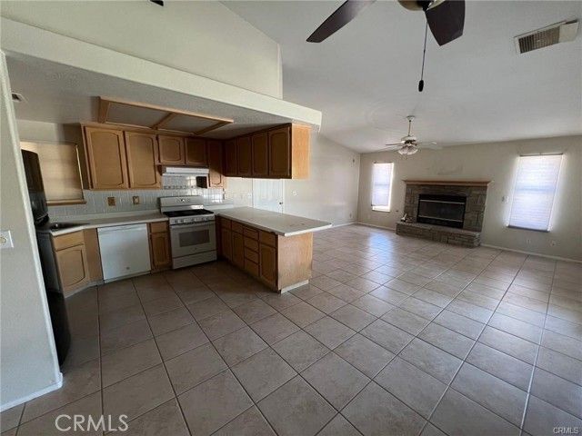 432 Vista, Ridgecrest, CA 93555