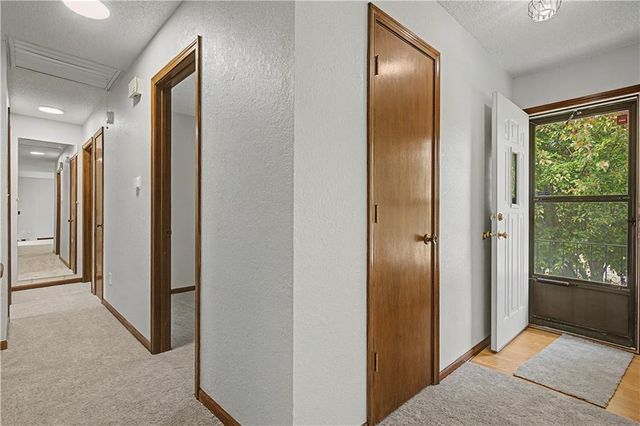 1100 8th Street, Blue Springs, MO 64014