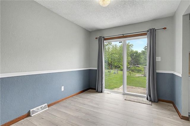 1100 8th Street, Blue Springs, MO 64014