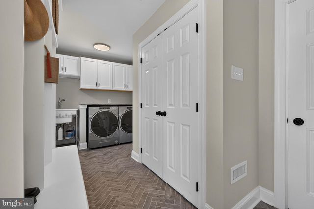978 S PENN DR, West Chester, PA 19380