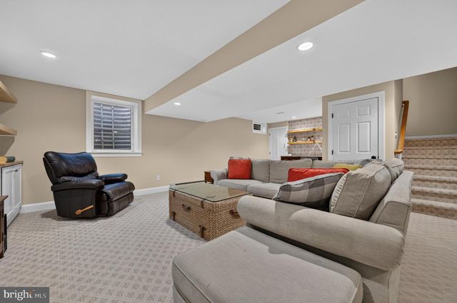 978 S PENN DR, West Chester, PA 19380