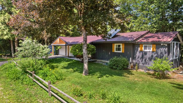 151 New Hampshire Drive, Webster, NH 03303