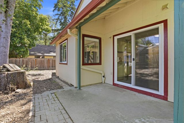 17733 SW Pointe Forest Court, Beaverton, OR 97006