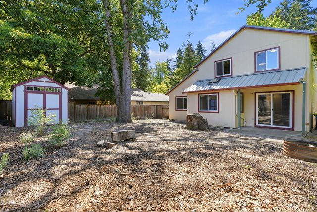 17733 SW Pointe Forest Court, Beaverton, OR 97006