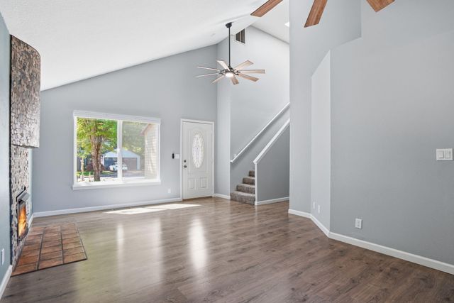 17733 SW Pointe Forest Court, Beaverton, OR 97006