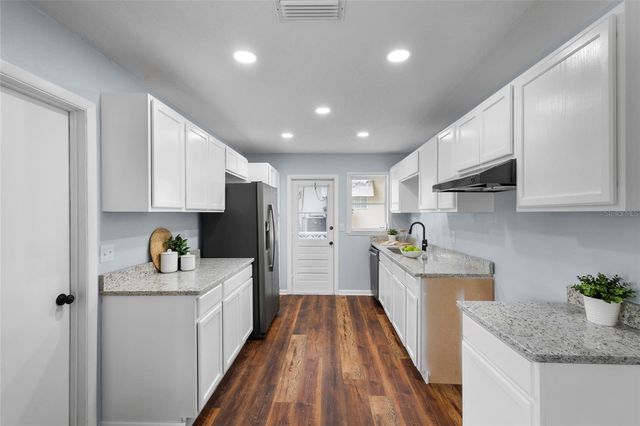 1566 FINDLAY STREET, Deltona, FL 32725