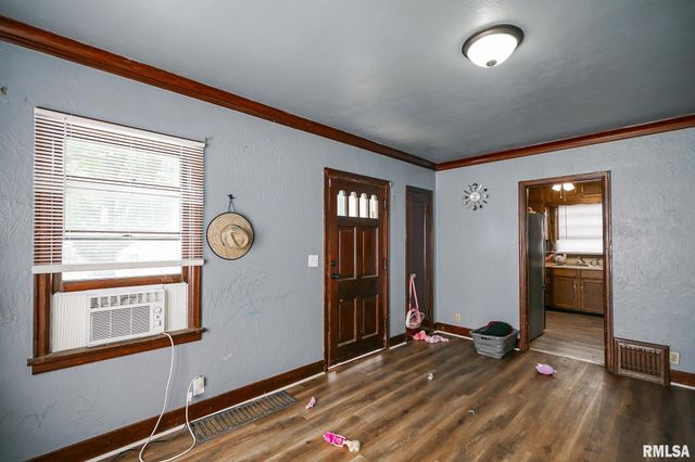 2034 W HUDSON Street, Peoria, IL 61604