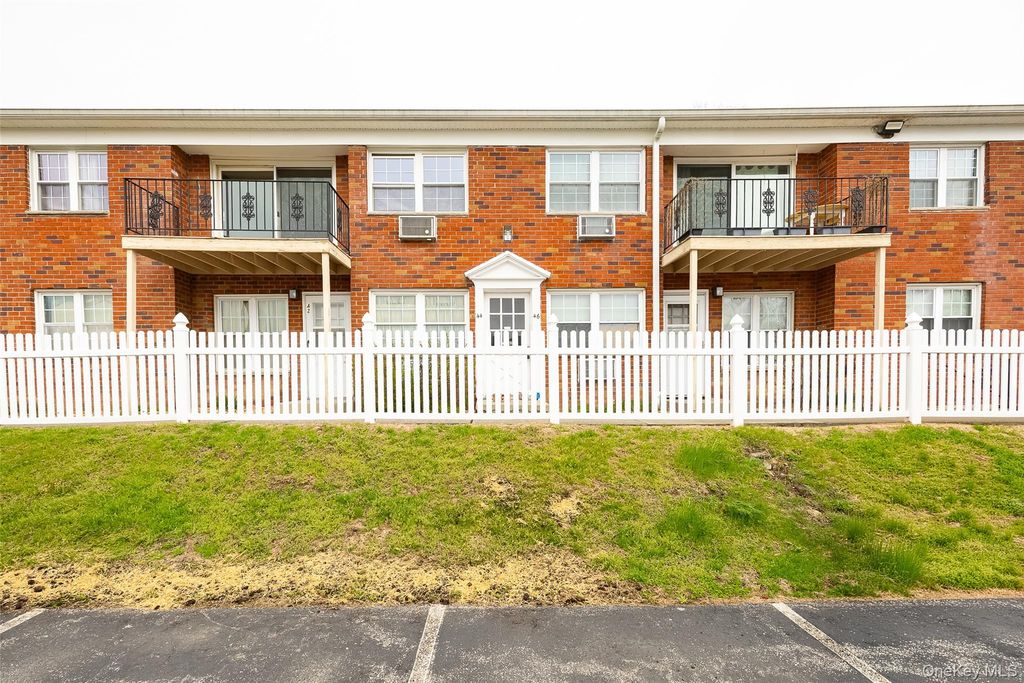 6 Colonial Road 44, Beacon, NY 12508