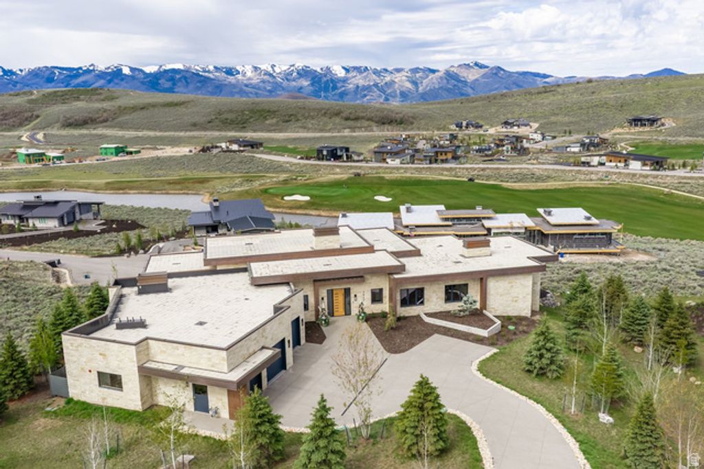 Image 4 of property listing at 5857 GOLF CLUB LINK, Park City, UT 84098