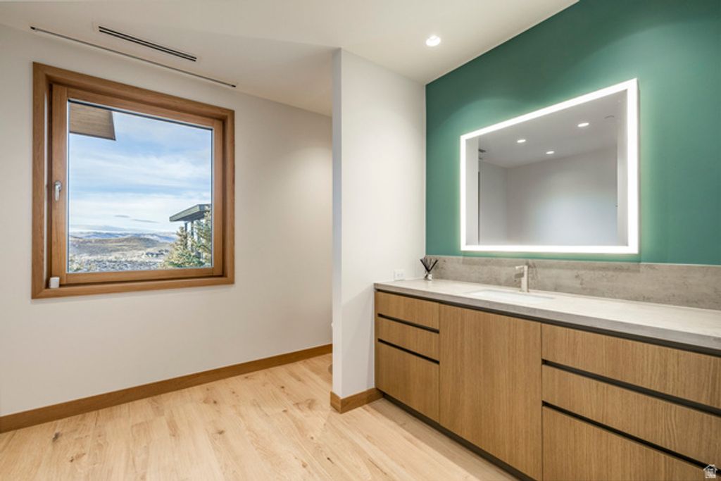 Image 31 of property listing at 5857 GOLF CLUB LINK, Park City, UT 84098