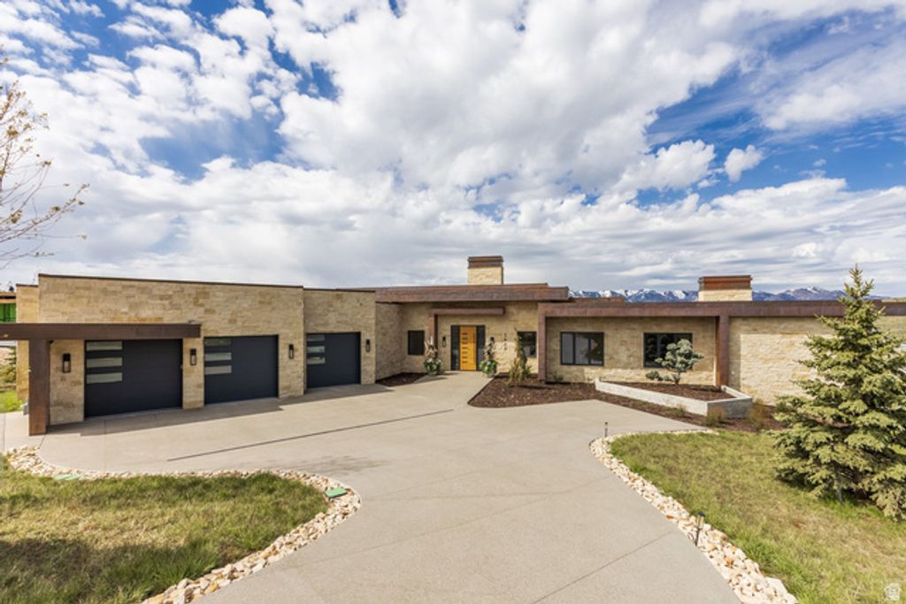 Image 39 of property listing at 5857 GOLF CLUB LINK, Park City, UT 84098