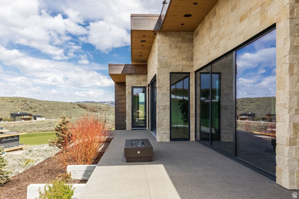 Image 40 of property listing at 5857 GOLF CLUB LINK, Park City, UT 84098