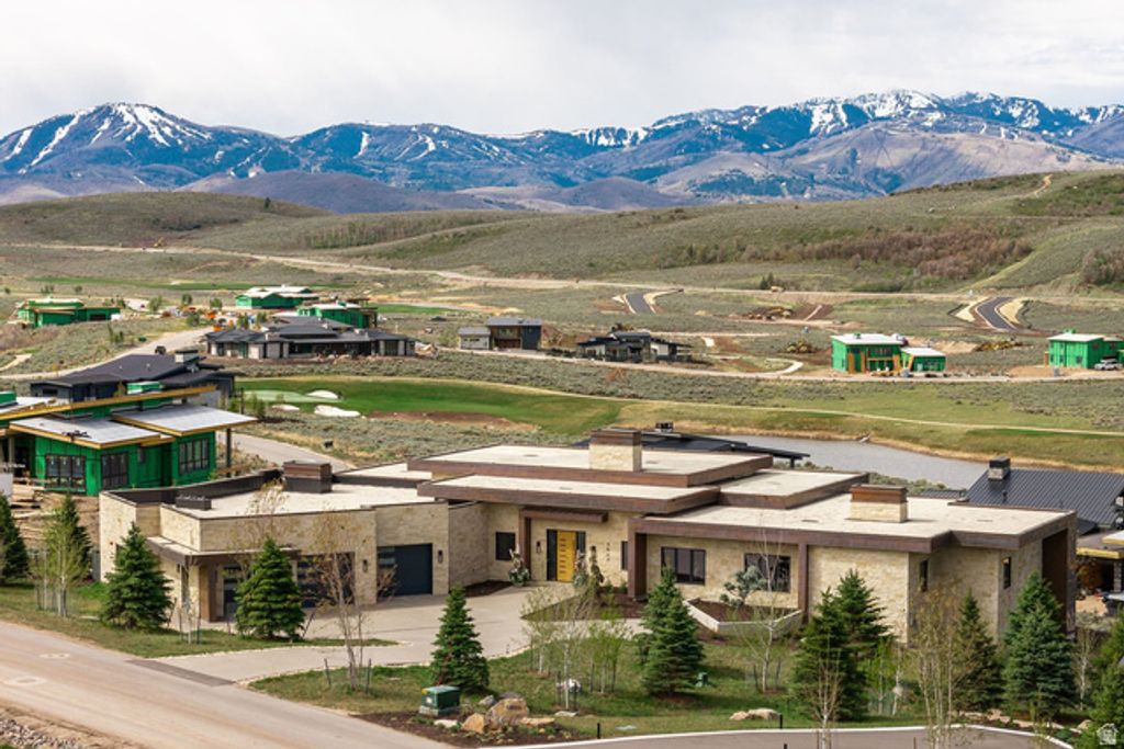 Image 5 of property listing at 5857 GOLF CLUB LINK, Park City, UT 84098