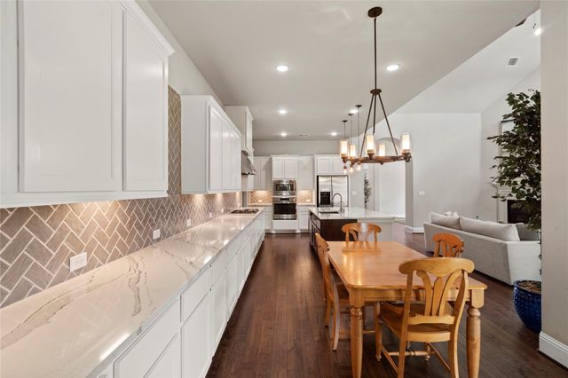 9811 Mount Shasta, Missouri City, TX 77459