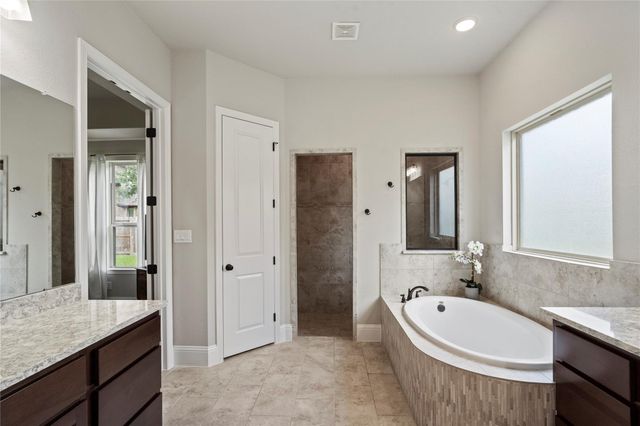 9811 Mount Shasta, Missouri City, TX 77459