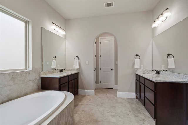 9811 Mount Shasta, Missouri City, TX 77459