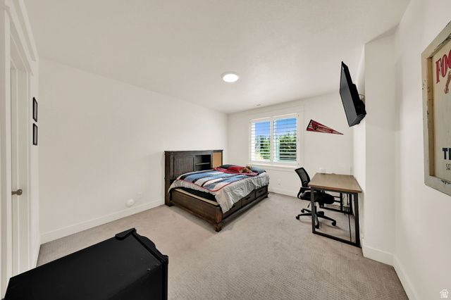 1686 N EMERALD DR, Layton, UT 84040