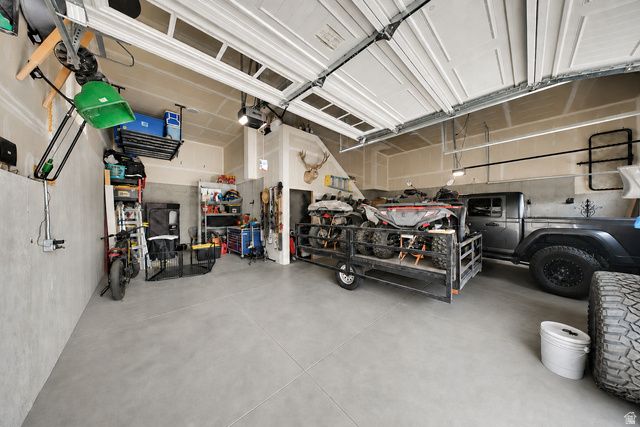 1686 N EMERALD DR, Layton, UT 84040