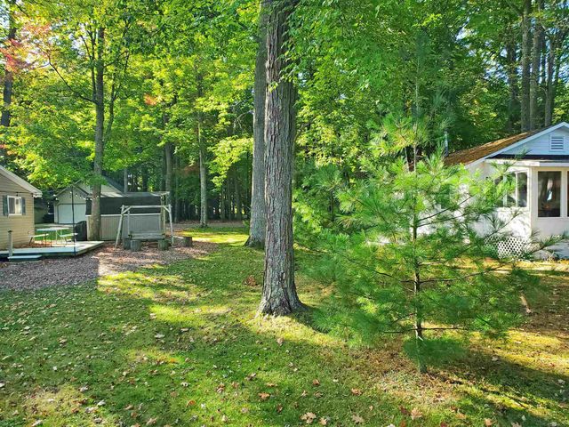 108 Warren Avenue, East Tawas, MI 48730