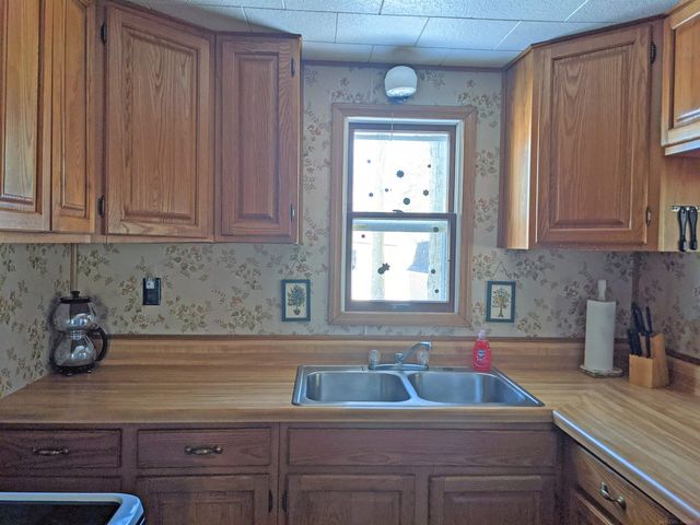 108 Warren Avenue, East Tawas, MI 48730