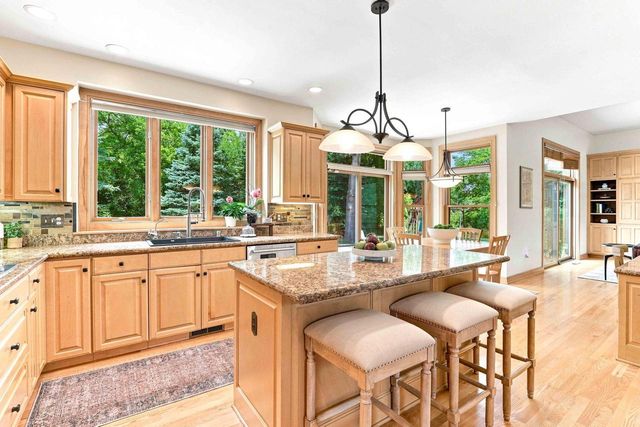 10105 N Parkside COURT, Mequon, WI 53092