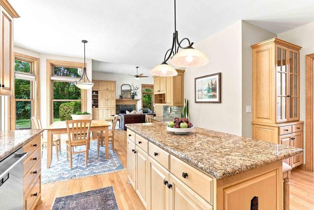10105 N Parkside COURT, Mequon, WI 53092
