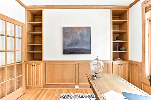 10105 N Parkside COURT, Mequon, WI 53092