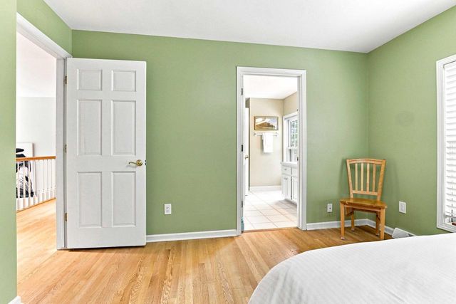 10105 N Parkside COURT, Mequon, WI 53092