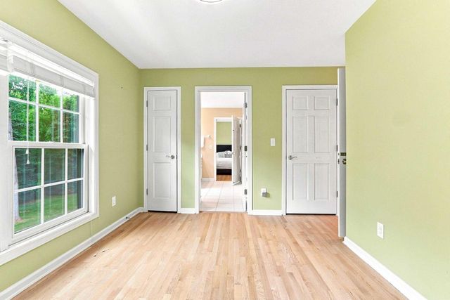 10105 N Parkside COURT, Mequon, WI 53092