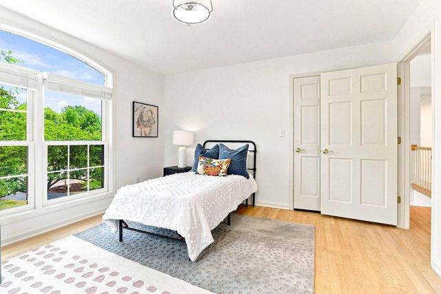 10105 N Parkside COURT, Mequon, WI 53092