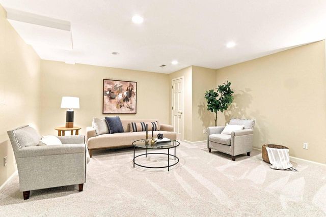 10105 N Parkside COURT, Mequon, WI 53092