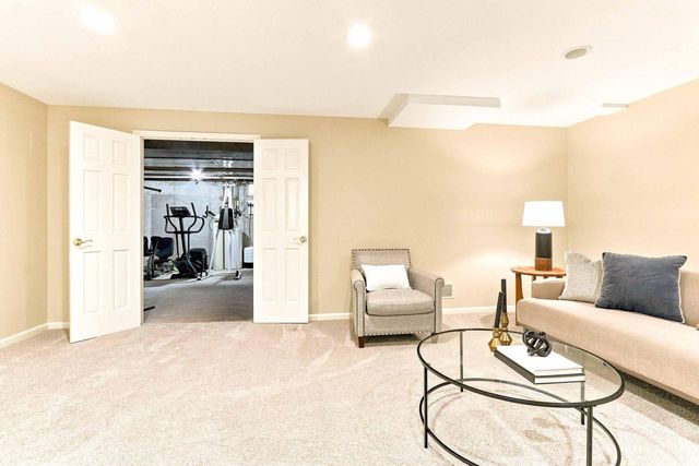 10105 N Parkside COURT, Mequon, WI 53092