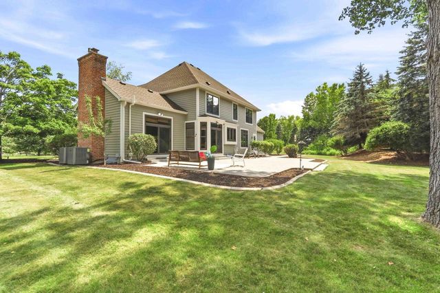 10105 N Parkside COURT, Mequon, WI 53092
