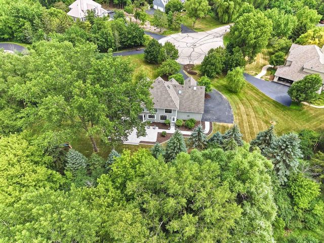 10105 N Parkside COURT, Mequon, WI 53092