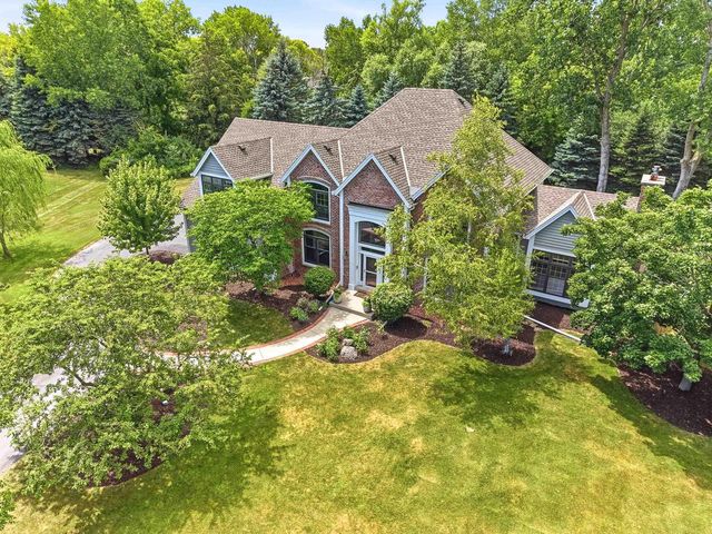 10105 N Parkside COURT, Mequon, WI 53092